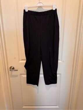 Elsewhere Fashion Netherlands Black Avant-Garde Cropped Pants